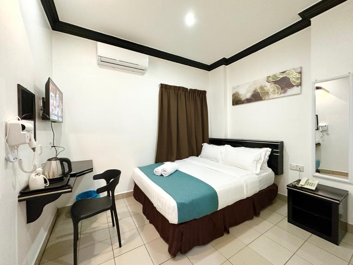 Hotel Tourist City Centre By Hotspot Essential Kota Kinabalu Bagian luar foto