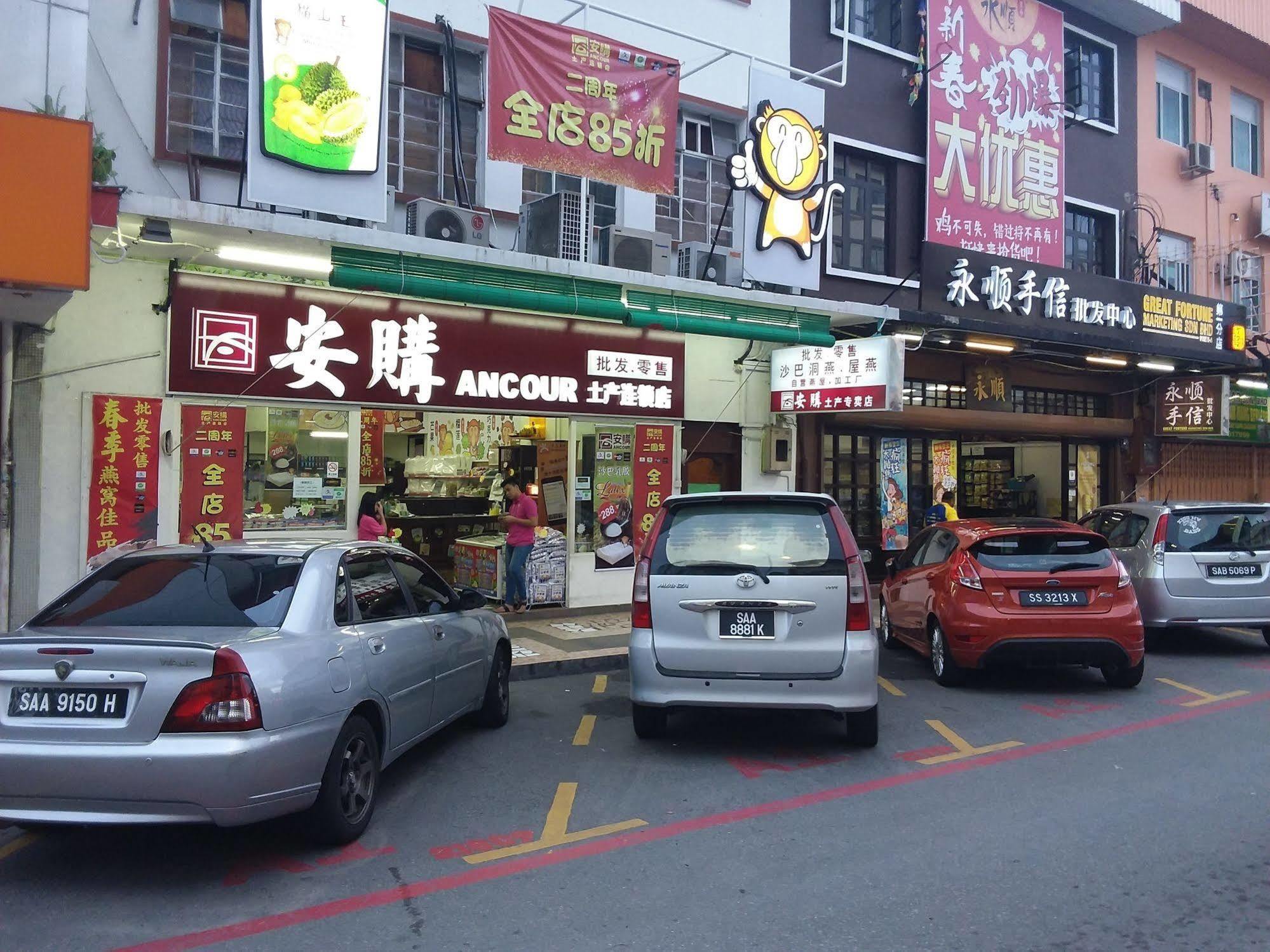 Hotel Tourist City Centre By Hotspot Essential Kota Kinabalu Bagian luar foto