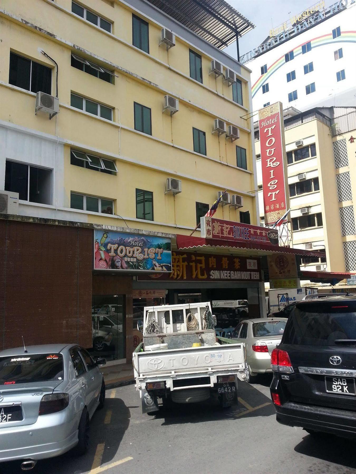 Hotel Tourist City Centre By Hotspot Essential Kota Kinabalu Bagian luar foto