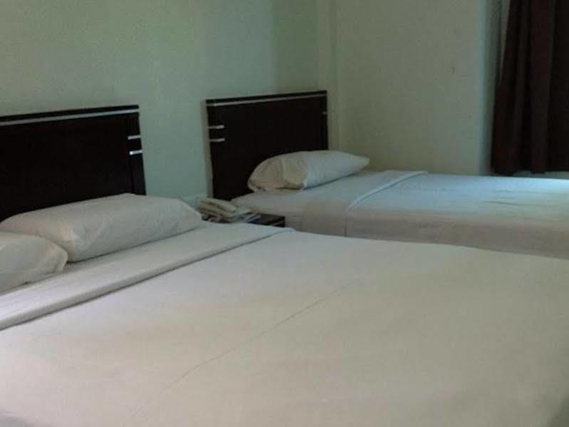 Hotel Tourist City Centre By Hotspot Essential Kota Kinabalu Bagian luar foto